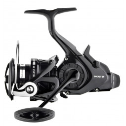 DAIWA Emcast BR LT naviják s baitrunnerem