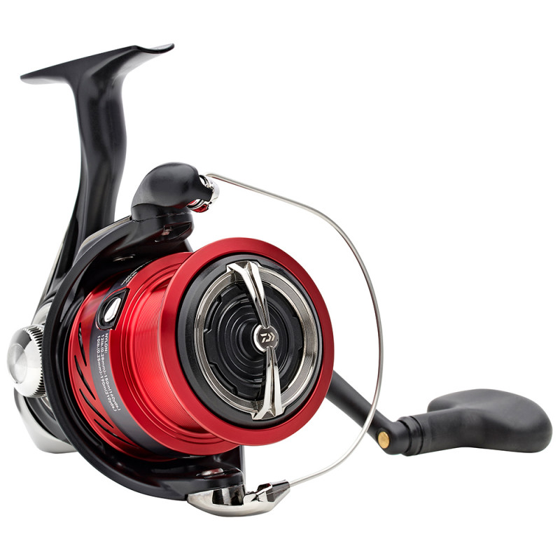 DAIWA 22 Ninja Feeder LT | naviják na lov feeder | daiwainfo.cz