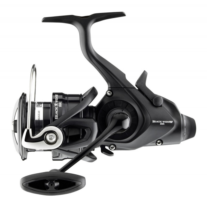 DAIWA Black Widow Br LT naviják s baitrunnerem